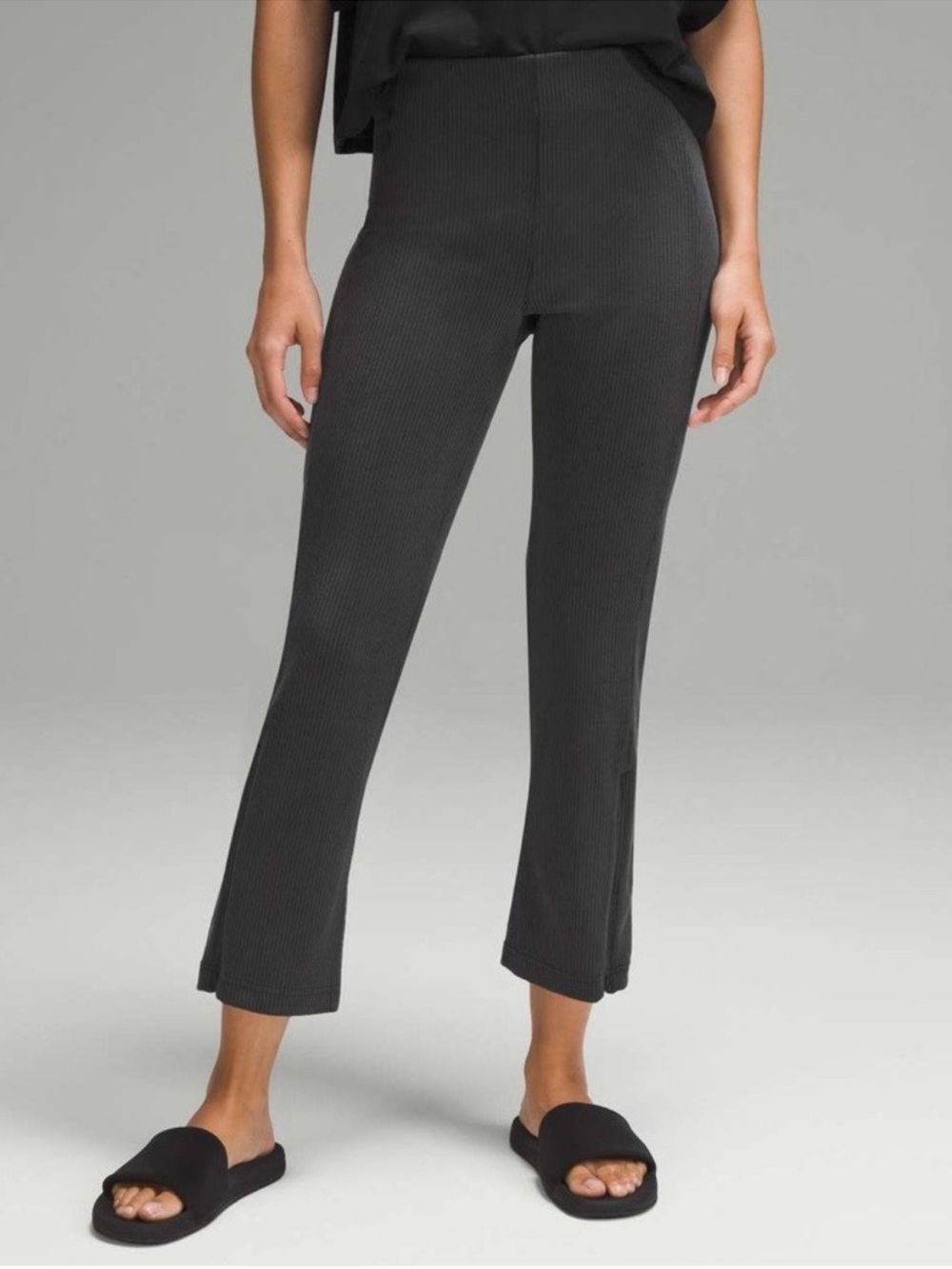BOGO! Ribbed Softstreme Zip-Leg High-Rise Cropped Pant 25" Gray-Black Size 4